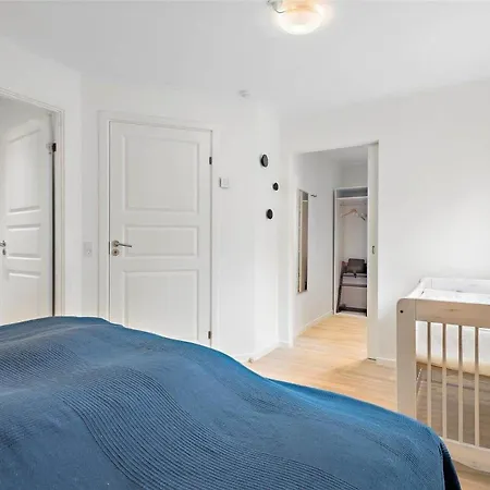 Ll235-tranekaer-kronens-have-13